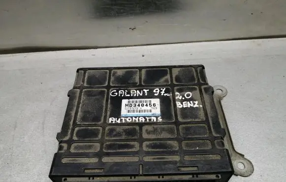 Mitsubishi Galant Engine control unit/module E2T67673 MD340456
