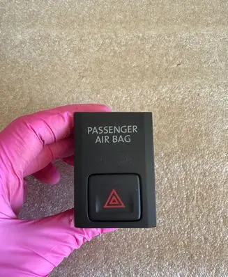 Volkswagen Tiguan Allspace Hazard light switch 5NA919225B
