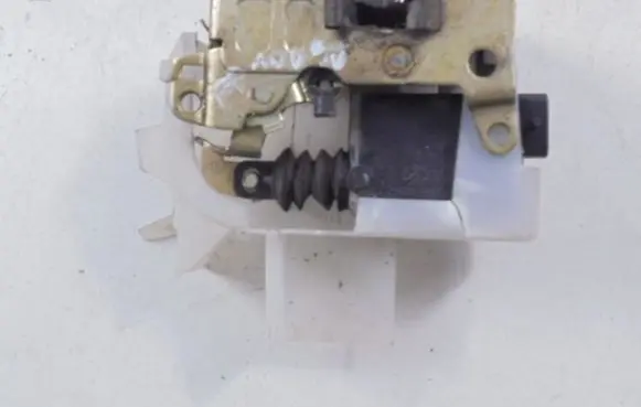 Renault Espace III Front door lock
