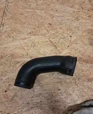 Intercooler hose/pipe