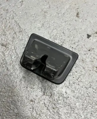 Volvo S60 Tailgate/boot lid lock trim 31386567