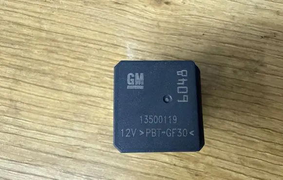 Opel Insignia A Other relay 13500119