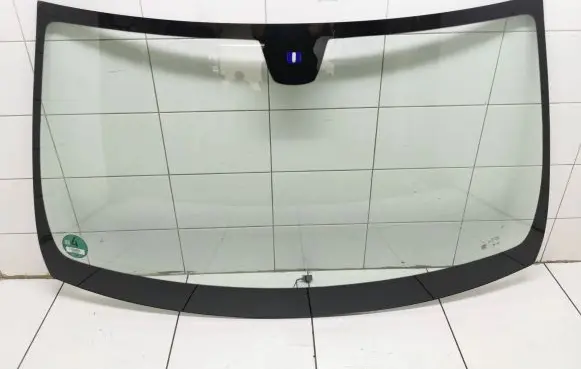 Mercedes-Benz E W212 Front windscreen/windshield window 43R01343 DOT618AS1M501