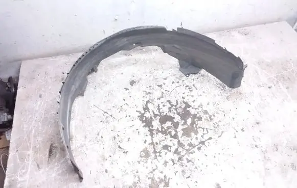 Volvo S40, V40 Front wheel arch liner splash guards 30883729
