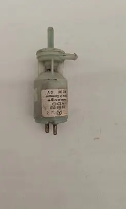 Mercedes-Benz W123 Windscreen/windshield washer pump 1238690121