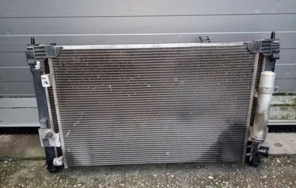 Mitsubishi Outlander Radiator set 