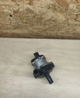 Hyundai Ioniq 5 Electric auxiliary coolant/water pump 