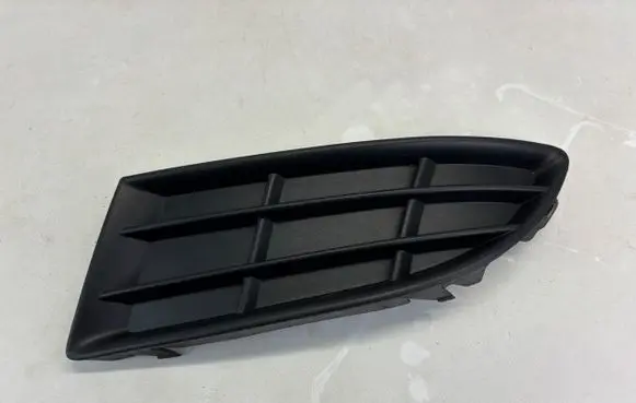 Skoda Roomster (5J) Front bumper lower grill 5J0807367A K3388
