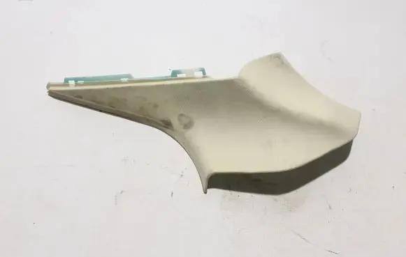 Tesla Model S (D)pillar trim (top) 1007437