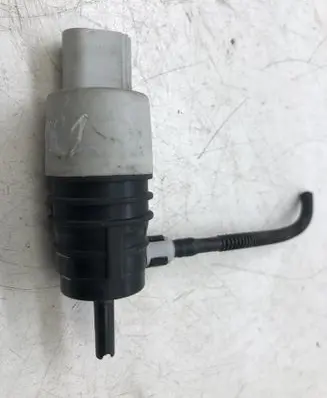 BMW 1 F20 F21 Windscreen/windshield washer pump 6712729830901