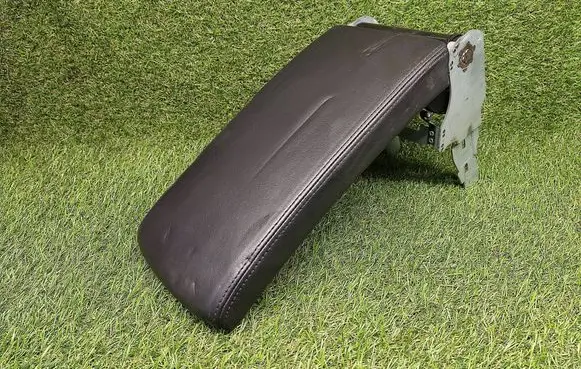 Volkswagen PASSAT CC Armrest 