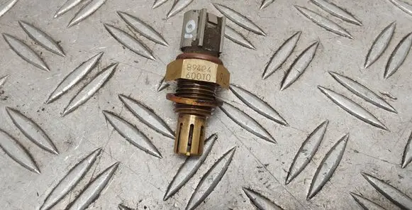 Toyota Avensis T270 Intake air temperature sensor 8942460010