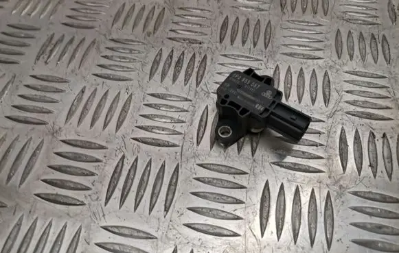 Audi A4 S4 B7 8E 8H Airbag deployment crash/impact sensor 8P0955557