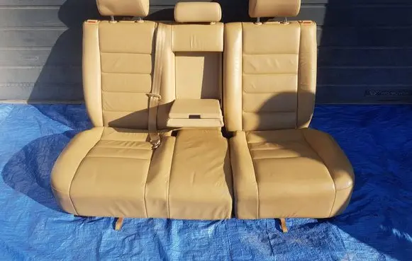 Volkswagen Touareg I Second row seats KANAPATOUAREG