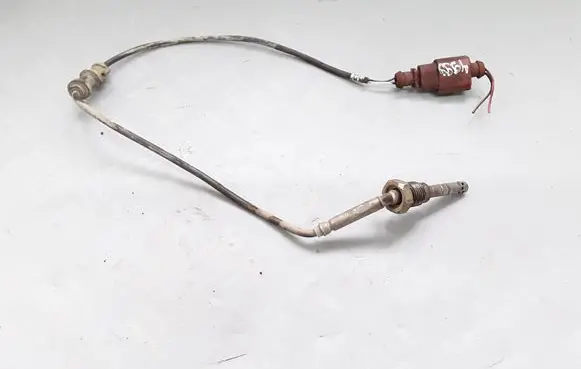 Volkswagen PASSAT B7 Exhaust gas temperature sensor 03L906088CE