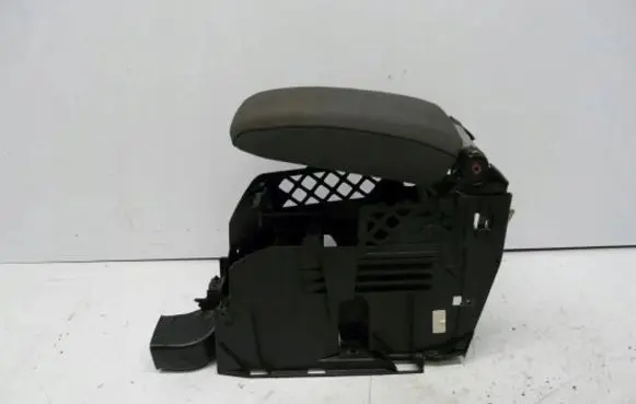 Volkswagen Golf V Armrest 1K0864251A