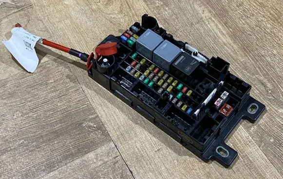 Land Rover Range Rover Evoque L551 Fuse K8D214N030AC
