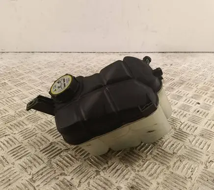 Volvo XC60 Coolant expansion tank/reservoir 
