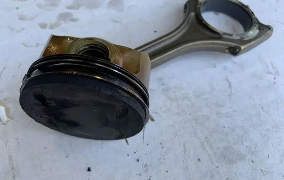 Audi A7 S7 4G Piston with connecting rod 079198401J 079107066EM
