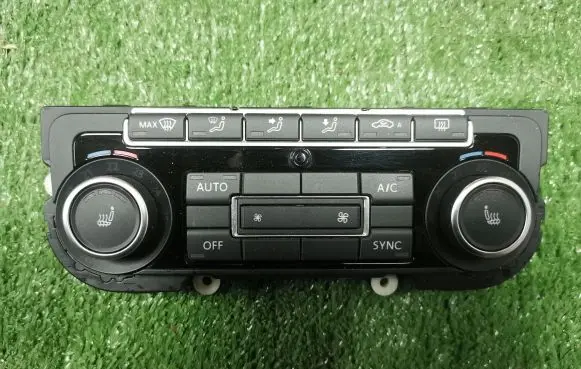 Volkswagen Golf VI Climate control unit 5K0907044GK