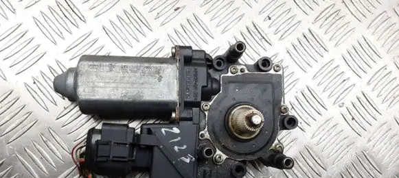 Audi A3 S3 8L Rear door window regulator motor 0536001401