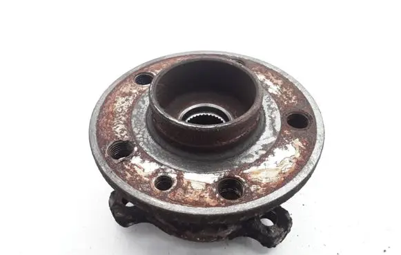 Volvo XC70 Rear wheel hub 31360027