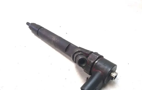 Mercedes-Benz E W211 Fuel injector