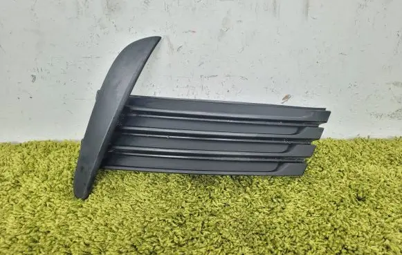 Toyota Corolla E160 E170 Front bumper lower grill 81481-02610