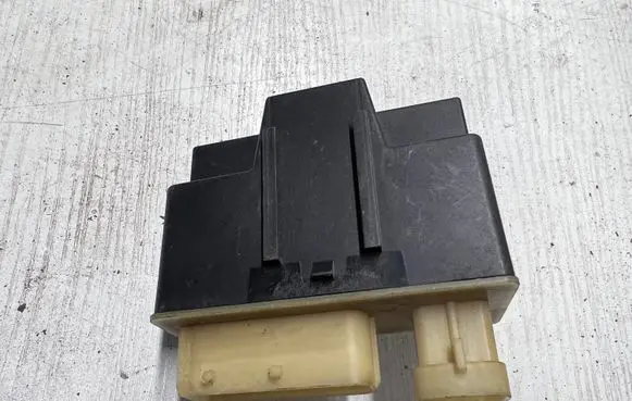 Citroen C4 Grand Picasso Coolant fan relay 9652021180