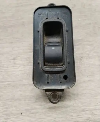 Subaru Legacy Electric window control switch 94266