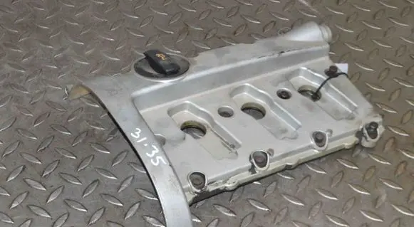 Audi A4 S4 B6 8E 8H Rocker cam cover 06C103471F