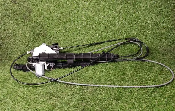 Audi Q7 4M Curtain motor 4M0863560 C19862105