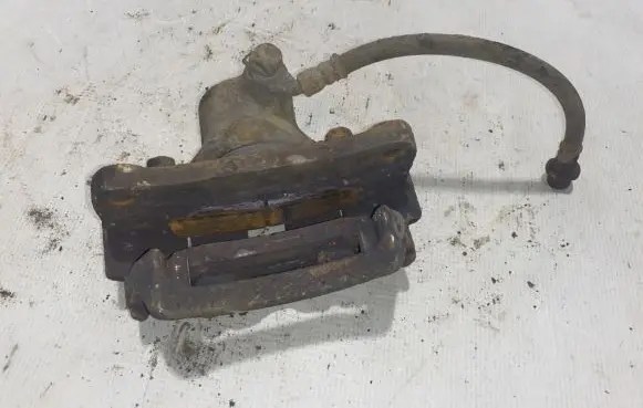 Toyota Land Cruiser (J120) Rear brake caliper 4775034030