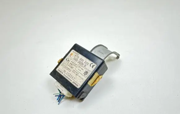 Mazda Premacy Other control units/modules ETS300220 G8D322AB CB01675DZD