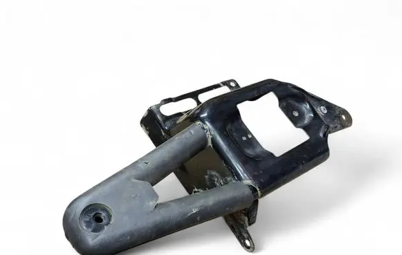 Suzuki Vitara (ET/TA) Seat belt trim 