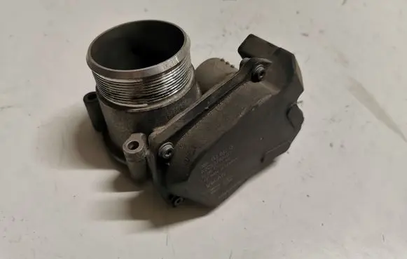 Audi A5 8T 8F Throttle valve 06F133062Q