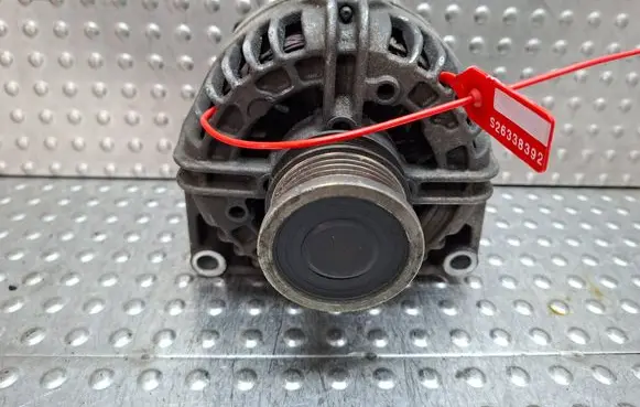 Opel Astra J Generator/alternator S26338392 0124425060
