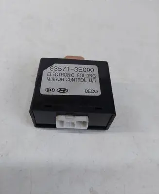 KIA Sorento Wing mirror control module 935713E000