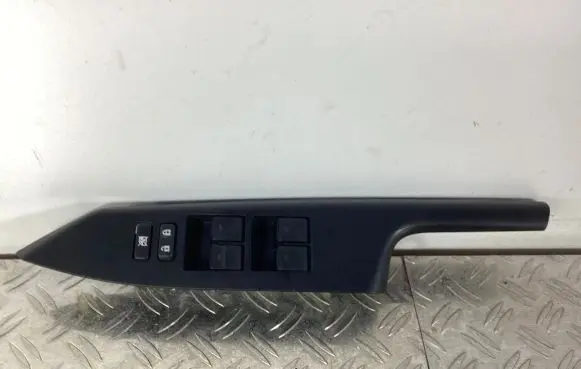 Lexus CT 200H Electric window control switch 7423276010