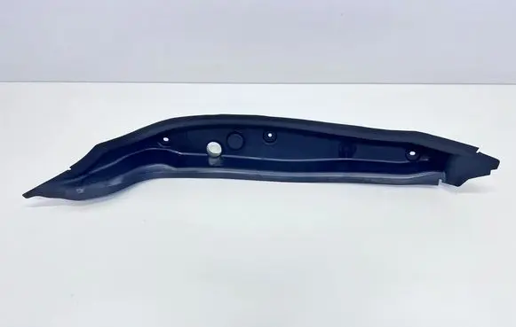 Mercedes-Benz C W206 Fender end trim A2068890100