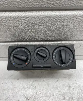 Volkswagen Golf IV Climate control unit 1J0819045