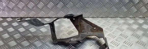 Ford Mondeo Mk III ABS pump bracket 