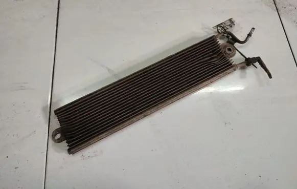 Volkswagen PASSAT B6 Fuel cooler (radiator) 