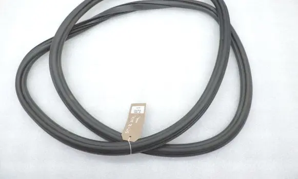Cupra Leon Rear door rubber seal (on body) 5FE867367