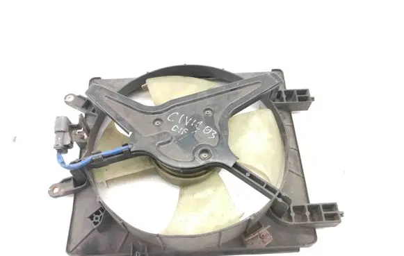 Honda Civic Radiator cooling fan shroud