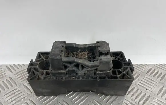 Mercedes-Benz GL X166 Jacking socket point A1666900134