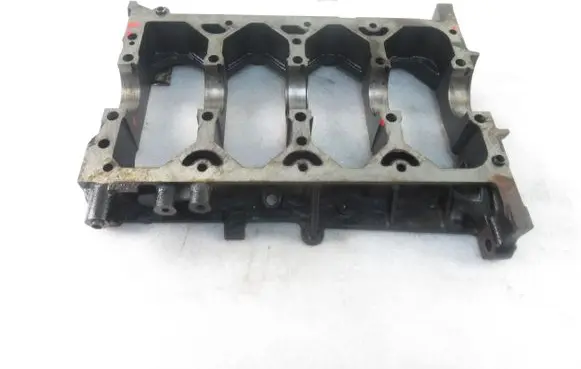 KIA Carens II Rear differential mounting bracket 