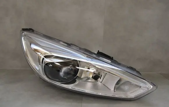Ford Focus Headlight/headlamp F1EB13D154