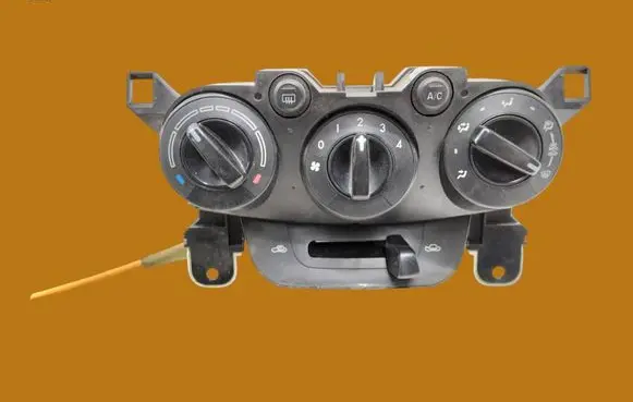 Mazda 2 Climate control unit 