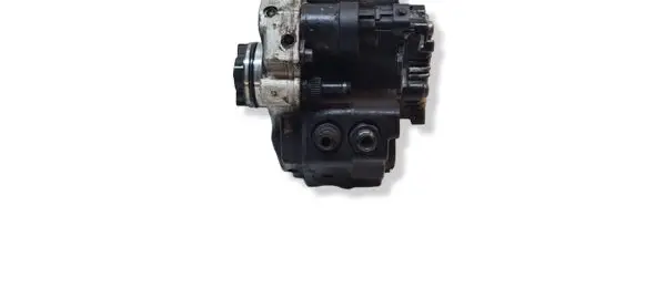 Volvo V70 Fuel injection high pressure pump 0445010043